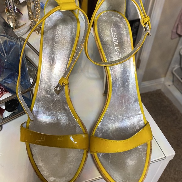 Daquared mustard yellow heels 8 - Picture 5 of 6
